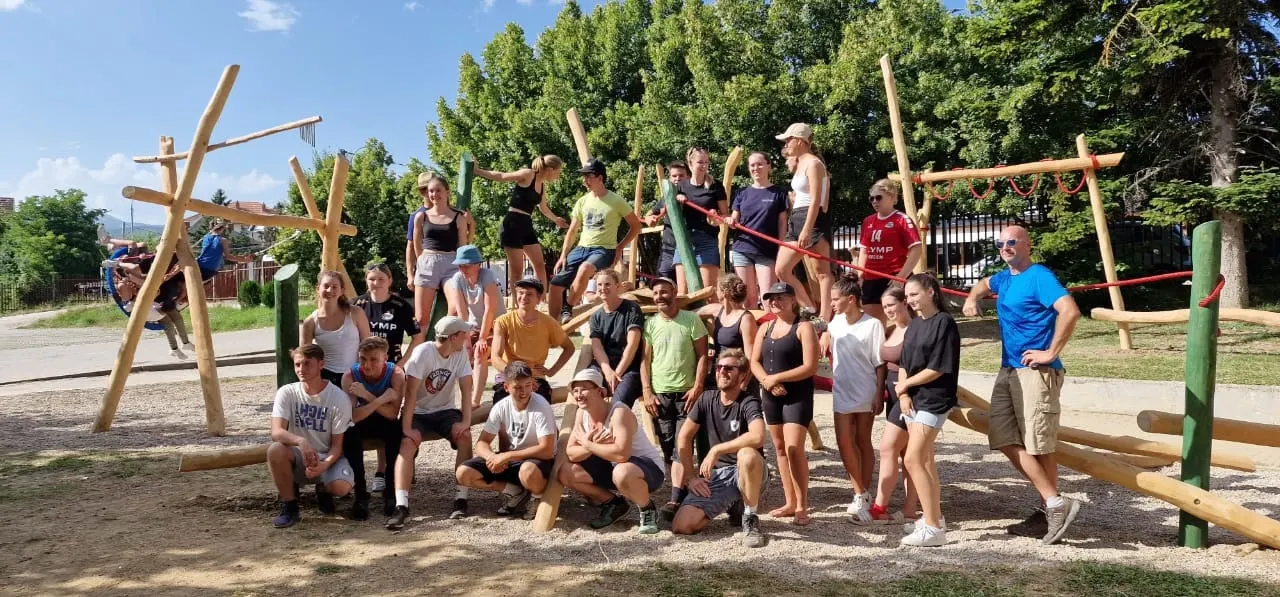 Spielplatz-Projekt in Runik, Kosovo