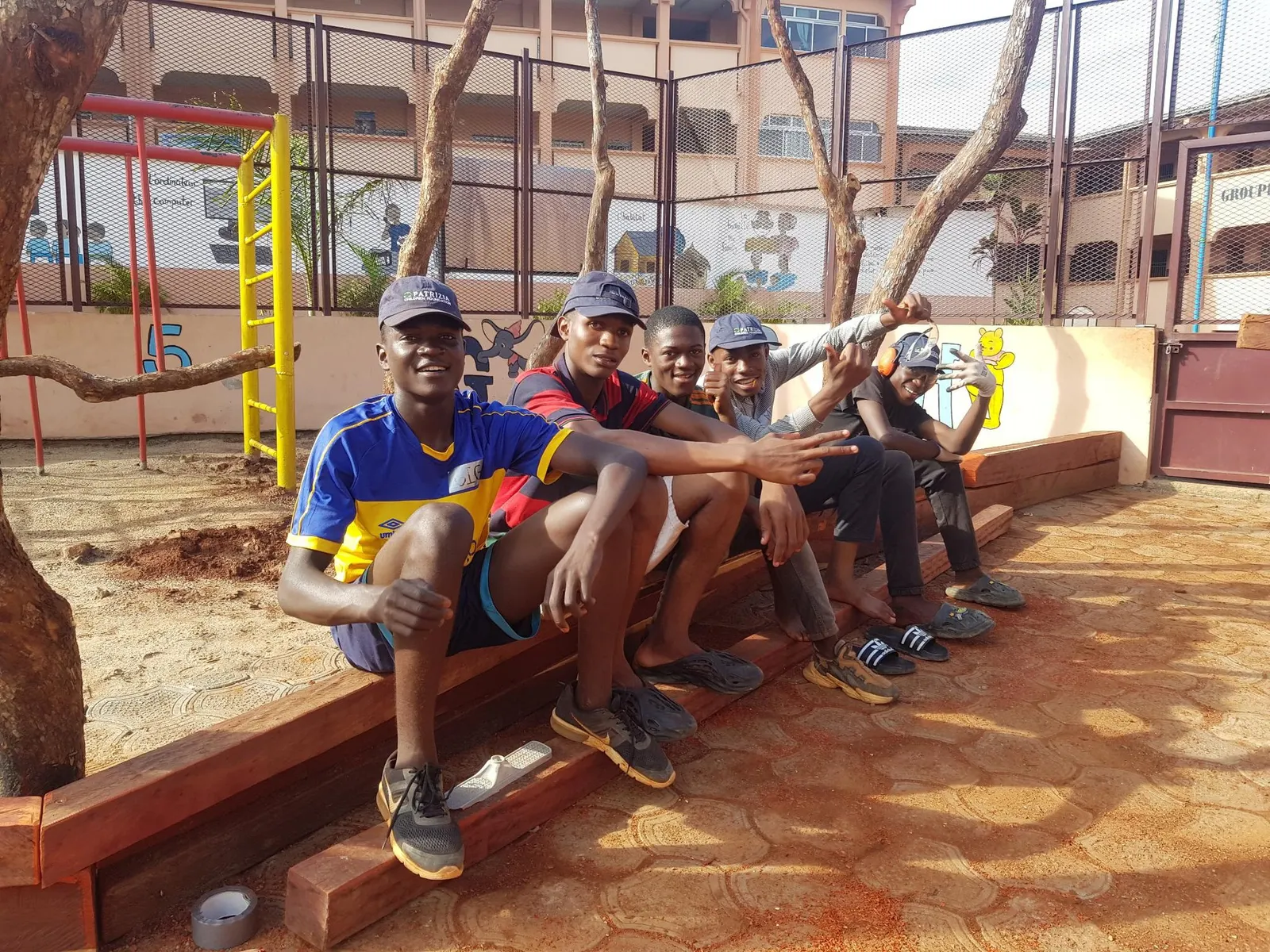 Spielplatz-Projekt in Yaoundé, Kamerun