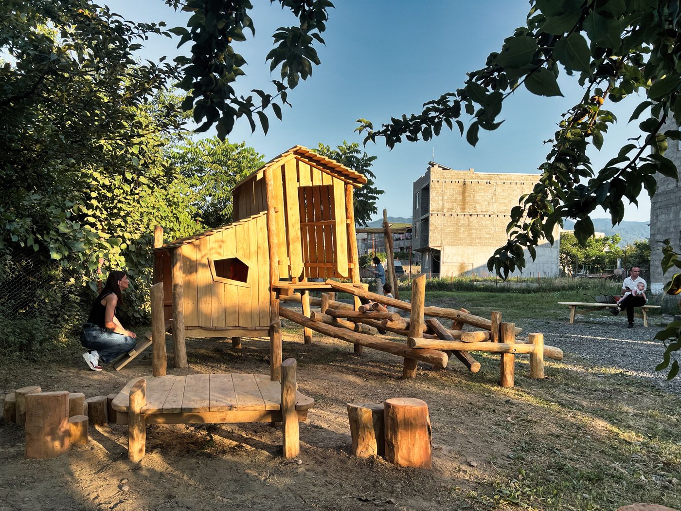 Spielplatz-Projekt in Batumi, Georgien